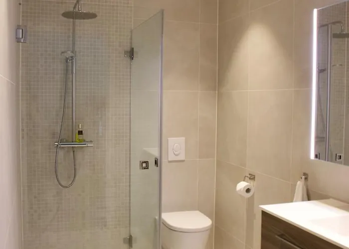 Moderne Hus - Sentralt, Rolig Med Gratis Parkering * 베르겐