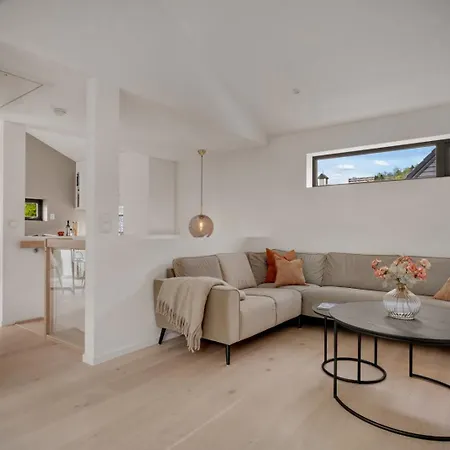 Apartment Moderne Hus - Sentralt, Rolig Med Gratis Parkering Bergen